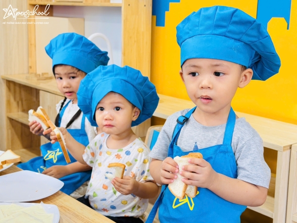 Trẻ Biếng Ăn Phải Làm Sao ? Ba Mẹ Nên Làm Gì Để Cải Thiện Tình Trạng Này?